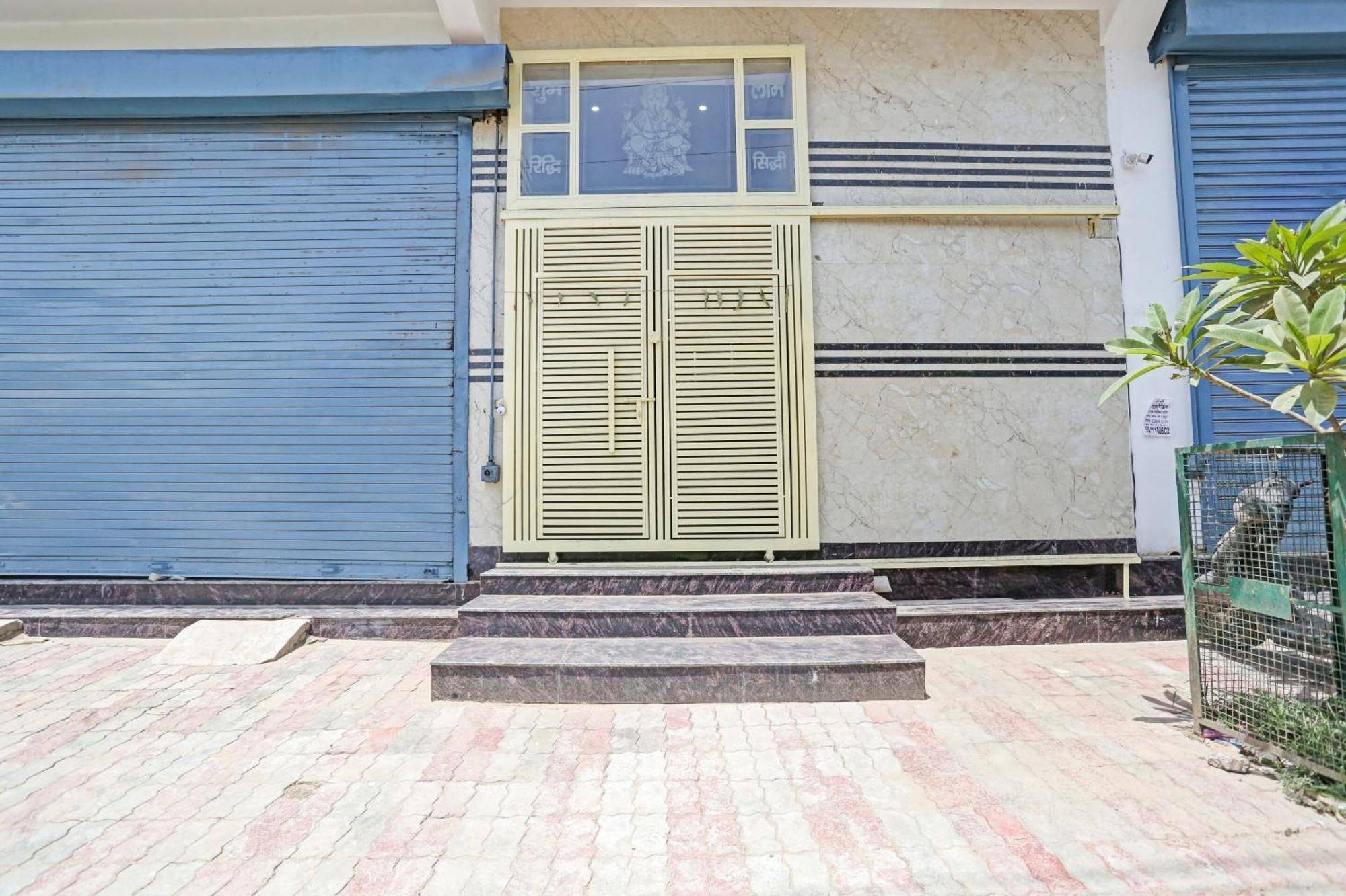 Hotel O Arya Residency Gurgaon Exteriör bild